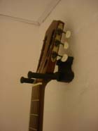 Gitarre am Wandhalter